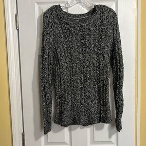 Dark gray/black knit sweater